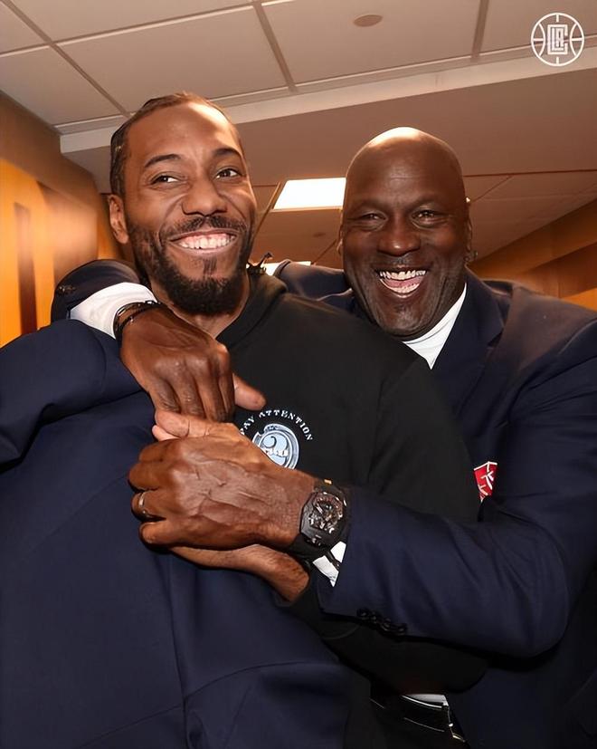 扎鸟：理解罗马球迷嘘声，为上次庆祝道歉，目标是进国家队（扎鸟：理解罗马球迷嘘声，已为上次庆祝致歉，目标直指国家队）