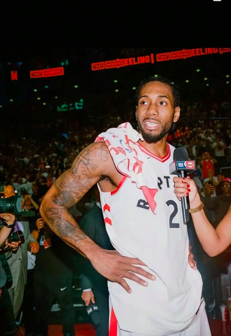 每体：巴萨仍是埃永的首选下家，皇马和曼联也在进行关注（每体：埃永首选仍为巴萨，皇马、曼联同步关注）