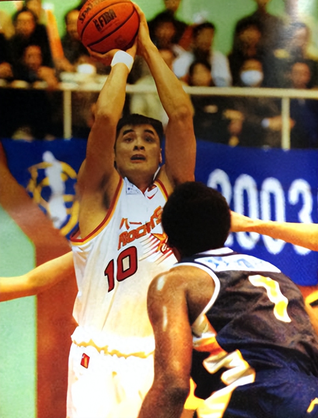 里程碑，奥巴梅扬打入职业生涯第400球（奥巴梅扬职业生涯达成400球里程碑）