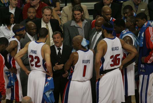 博主：利物浦考虑让杰拉德任临时主帅，同时也看好纳格尔斯曼（消息称利物浦考虑由杰拉德担任看守主帅，同时青睐纳格尔斯曼）