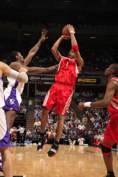 转会传闻，新闻：阿森纳盯上法兰克福的巴霍亚（阿森纳盯上法兰克福巴霍亚：最新转会消息）