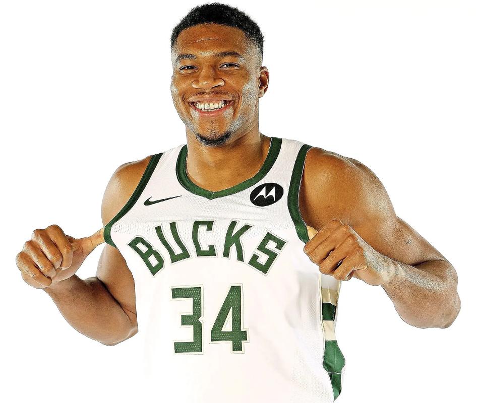 懂球帝2025年10月MVP候选出炉：凯哈姆入围，加布、门德斯在列（懂球帝公布2025年10月MVP候选名单：凯哈姆入选，加布与门德斯在列）