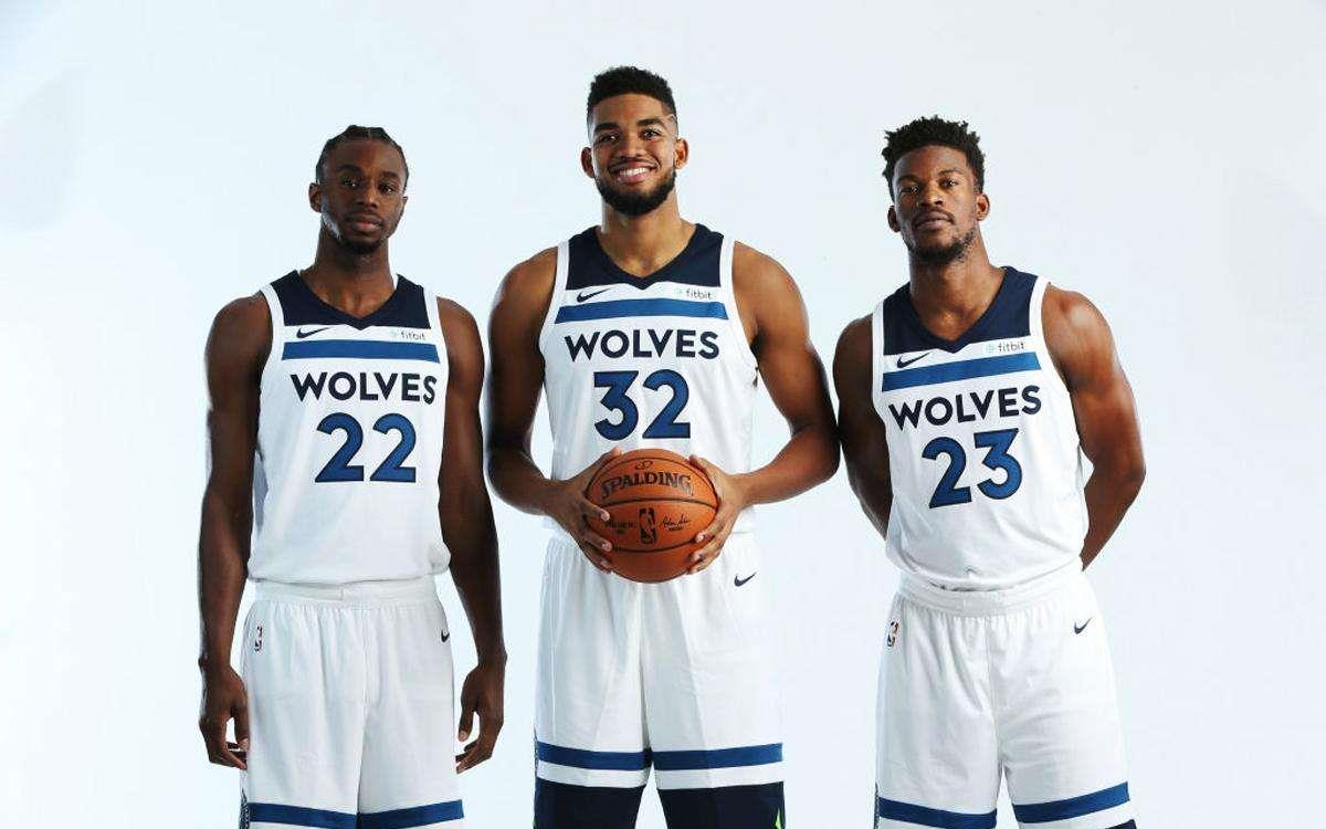 洛里：温哥华的人造草皮质量太差，在这样的场地比赛不可接受（洛里怒批温哥华人造草皮：质量不过关，难以接受在此作战）