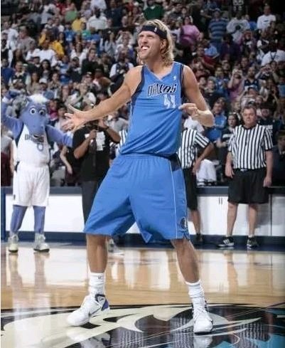 雷霆vs开拓者前瞻：杨瀚森期待再次出场，雷霆剑指9连胜（雷霆vs开拓者赛前前瞻：杨瀚森或再出战，雷霆冲击九连胜）