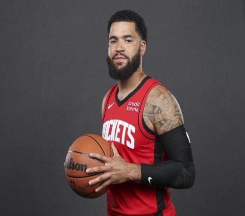 曼联主场迎战西汉姆联，两队均形势不佳，曼联有望取胜。（曼联坐镇老特拉福德迎战西汉姆，双方状态低迷，红魔更被看好取三分。）